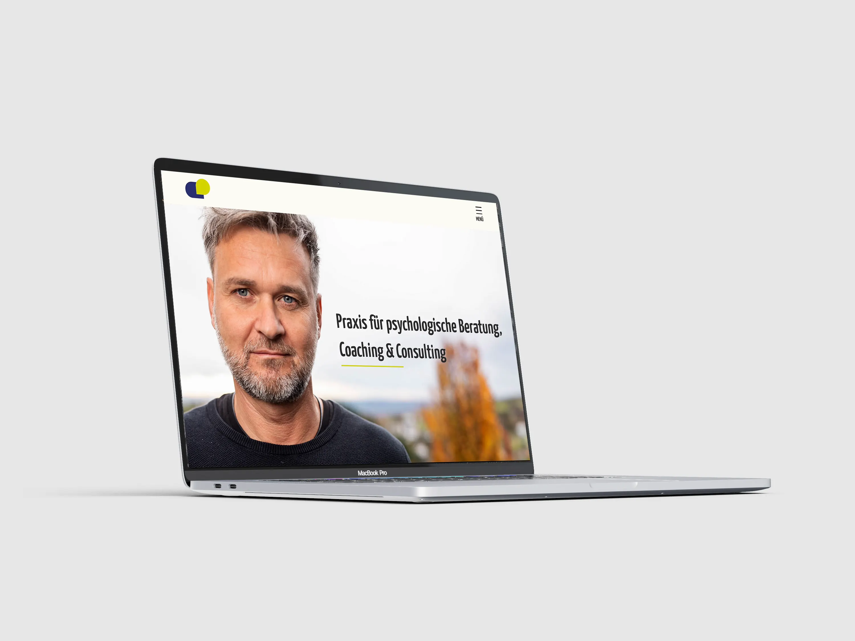 Website duundich.at auf einem Laptop, madea