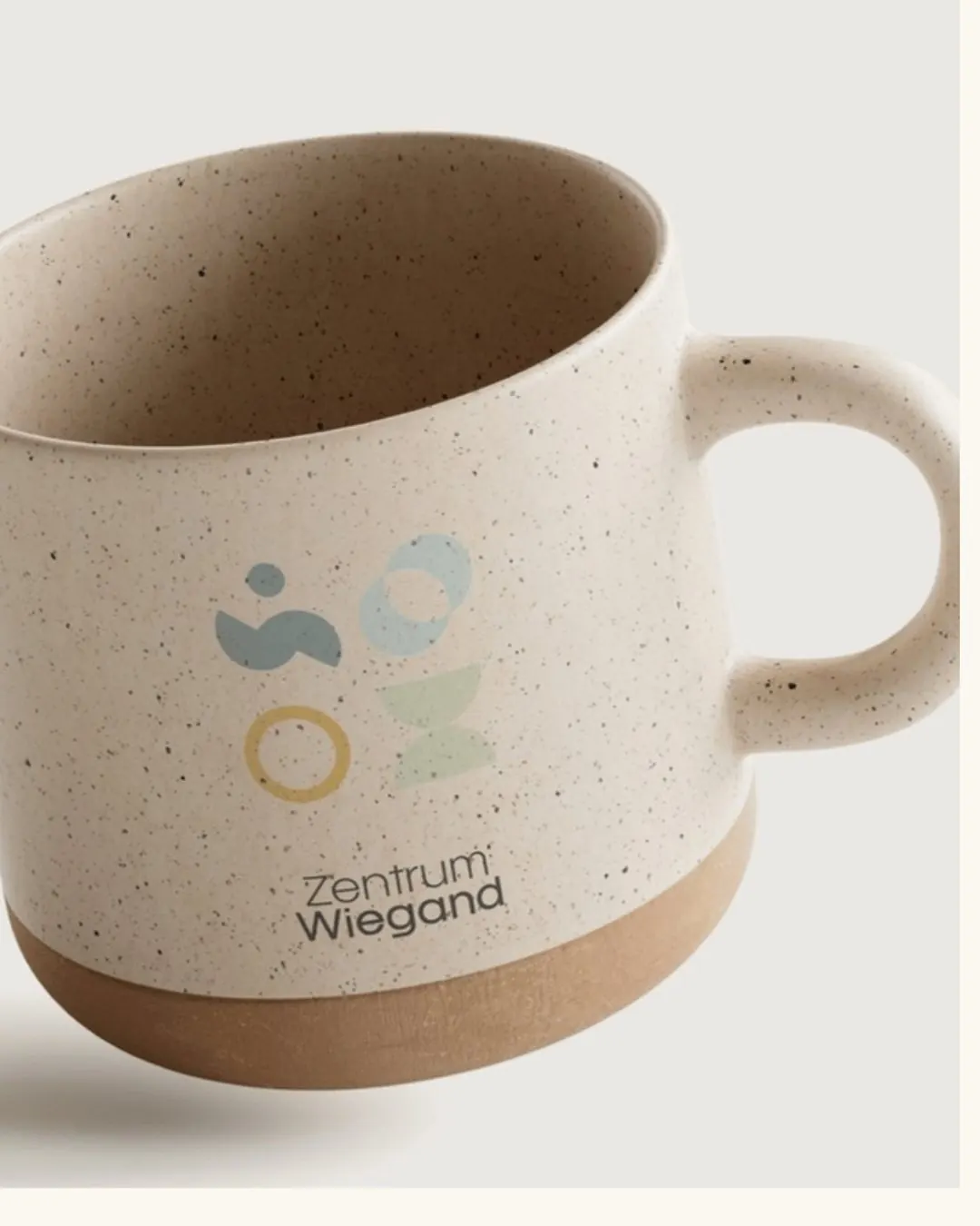 Logo des Zentrums Wiegand mit vier Bereichszeichen, madea